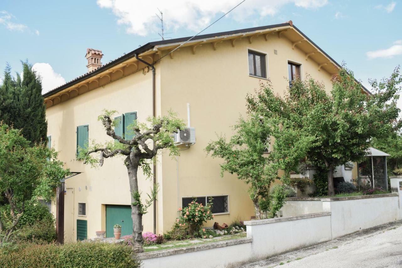Tre Civette Sul Como Cartoceto Kültér fotó